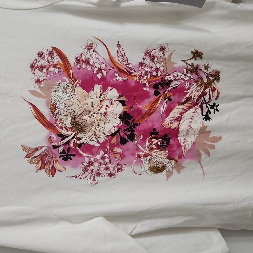 NWT Chicos Floral knit top - Picture 2 of 8